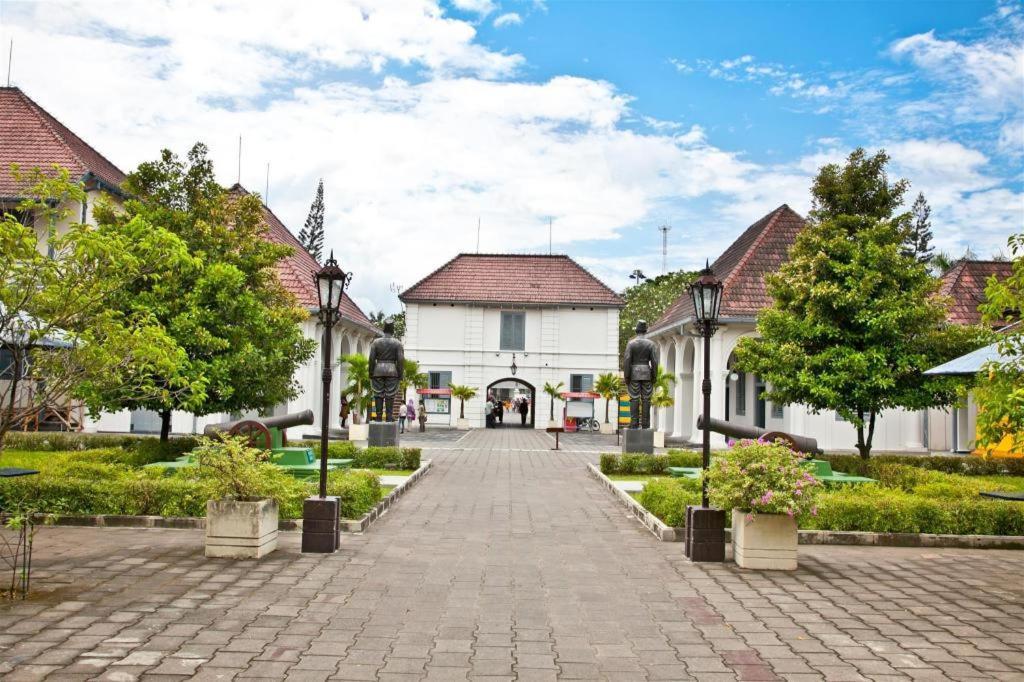 Smedi Coliving Hotel Yogyakarta Ngoại thất bức ảnh